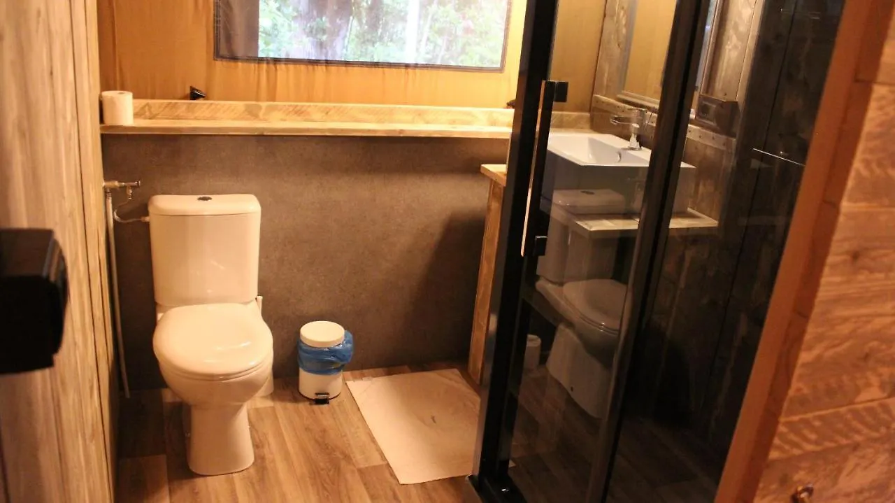 ואדה Camping Campo Dei Fiori - Glamping4All